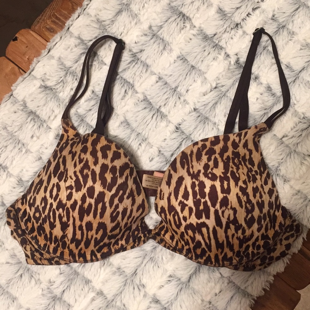 Victoria’s Secret Very Sexy bra